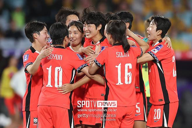 비즈니스석 '이건 인정'…한국에 패배 직전 60279명이 봤다…호주 언론