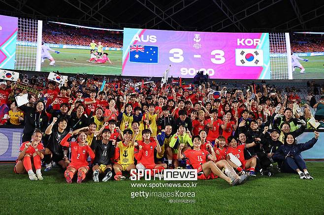 비즈니스석 '이건 인정'…한국에 패배 직전 60279명이 봤다…호주 언론