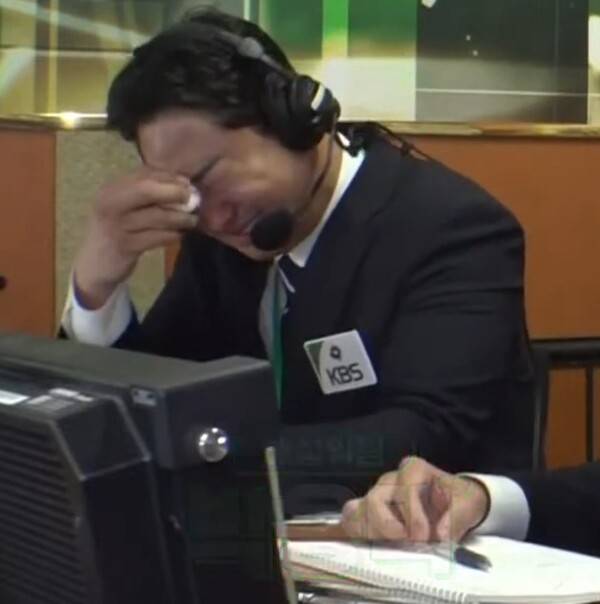 오열 또 오열! 한국-호주전 지켜본 박용택,