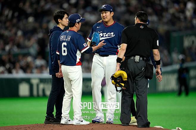 '운명의 1분' 한국야구를 살렸다…류지현을 도운 KBO 직원들의 한마디, 도쿄의 기적은 그렇게 시작됐다