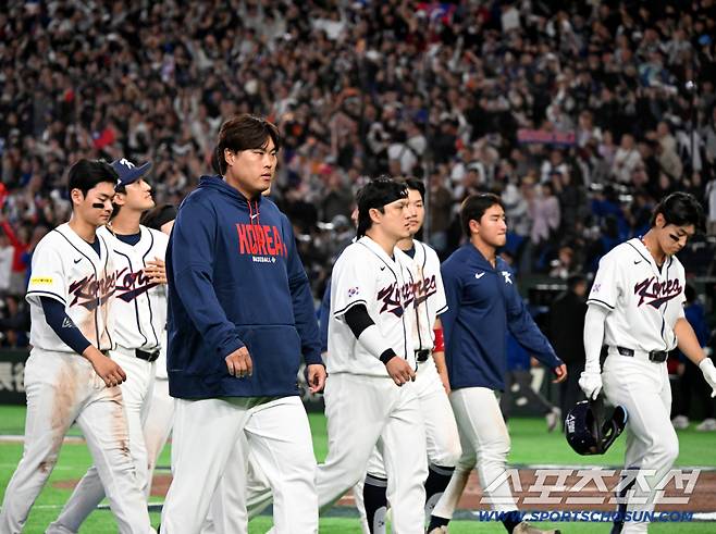 얼마나 미안했으면, 천하의 류현진도 울었다…'참혹한 결말 피했다' 후배들 한번 더 기회 줬다