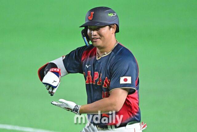 오타니 안 나오니까 일본 8회초까지 체코에 0-0 망신→8회말 슈토 스리런포&무라카미 만루포로 9-0 승리→15일 도미니카·베네수엘라전 패자와 8강전