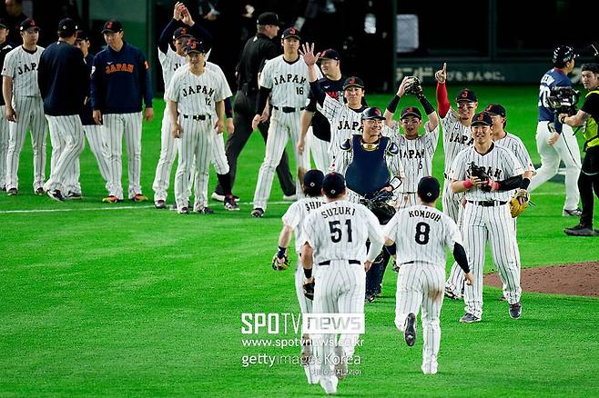 오타니 없는 일본, 최약체 체코에 쩔쩔→8회 빅이닝으로 '9-0' 완승…1R 4연승 마무리