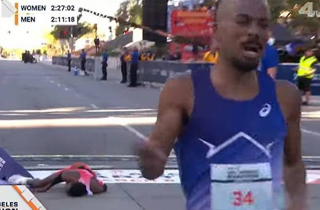 '대참사' 마라톤 중 코스 잘못 안내, 결승선 코앞서 1위 바뀌었다