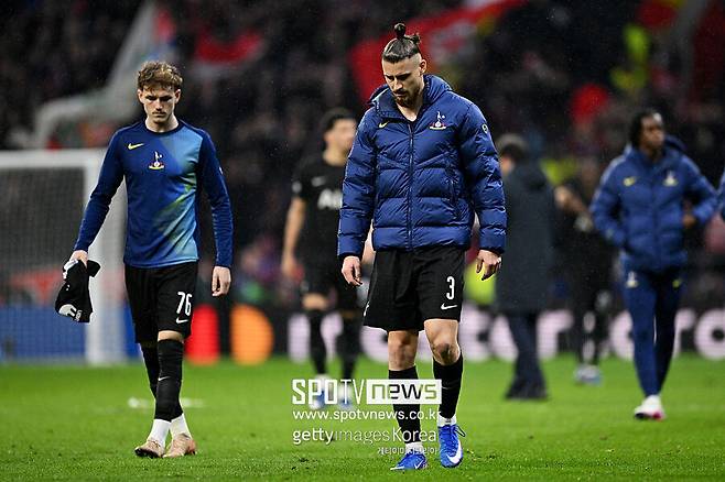 명장병 대형사고, 토트넘 결국 박살났다…백업 GK 파격 → 미끌쇼 좌절, 전반 15분 만에 3실점…아틀레티코에 2-5 대패 참사