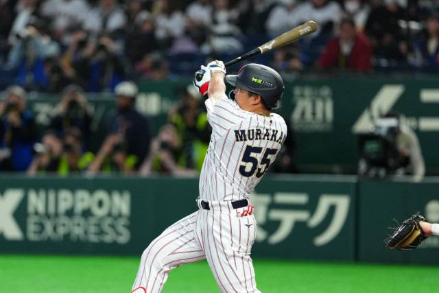 송성문에 2타점 2루타 맞고 안현민에 홈 스틸 허용했는데…대체 선수로 마지막 합류해 5타자 연속 헛스윙 삼진, 사무라이재팬 막내 강렬한 데뷔전[민창기의 일본야구]