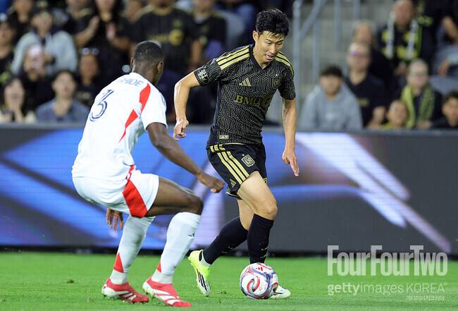 '이게 축구야 씨름이야' 고군분투 손흥민, '시즌 7호 도움+평점 8.2점'...LAFC는 8강행 비상