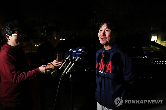 [WBC] 미국 입성한 류지현 감독