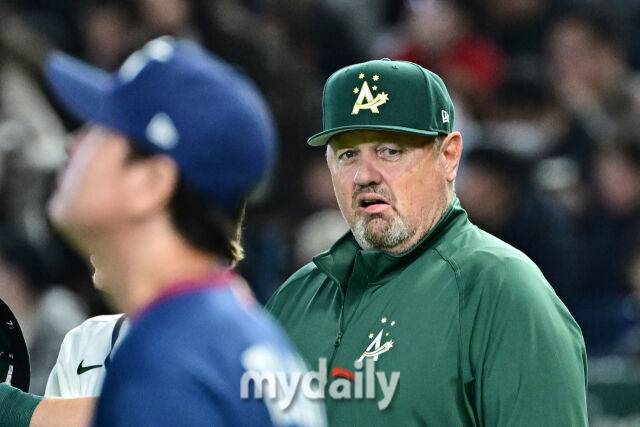 韓 8강행 좋긴 한데 KIA 팬은 기분이 이상하다…데일 수비 어떻게 봐야 하나