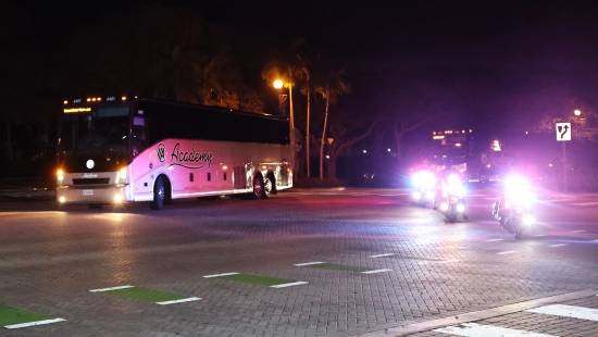 한국이 너무 불리하네! 12시간 이동→13시간 시차→야구장 적응 '딱 하루'…삼중고 韓 '기울어진 운동장'서 격돌? 美 입성 첫 날, 대학교서 훈련 [WBC]