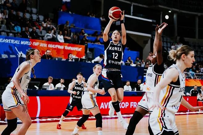 [FIBA WC] ‘평균 3cm 차이’가 이렇게 컸나... 한국, 독일 상대로 27점 차 패배