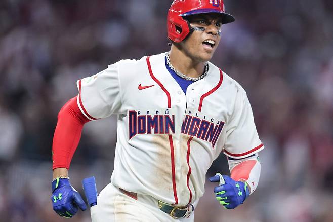 '韓, 8강 만날 확률↑' 도미니카공화국 4회까지 4홈런 폭발, 7-3 리드 [WBC]