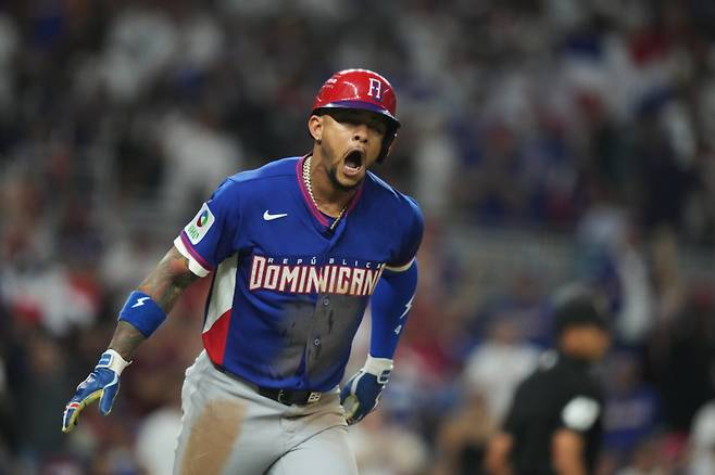 '韓, 8강 만날 확률↑' 도미니카공화국 4회까지 4홈런 폭발, 7-3 리드 [WBC]
