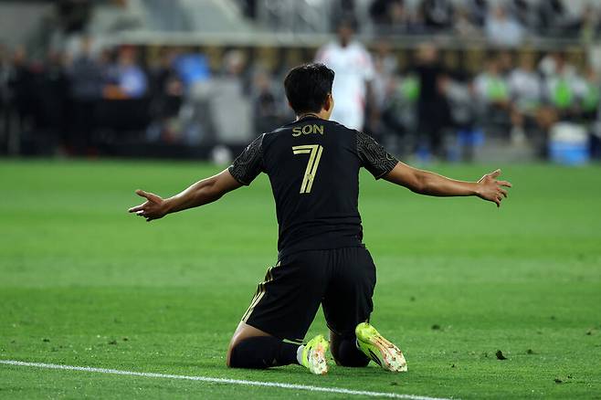 '손흥민한테 도대체 왜 그러는 걸까' LAFC 감독