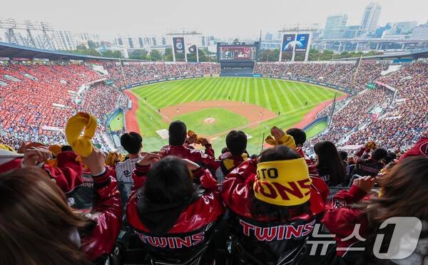 '도쿄 4.3만·타이베이 4만' 그런데 잠실돔은 고작 3만? 기대 이하 규모에 팬들 우려 속출