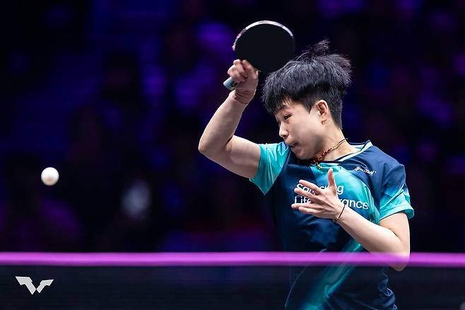 탁구 신유빈, WTT 충칭 대회서 세계 4위 주위링 꺾고 8강행(종합)