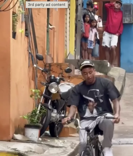 '이럴거면 서울 왜 떠났어?' 린가드, 브라질 빈민가에서 자전거 타는 모습 포착