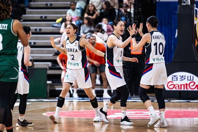 '대이변 쾌거!' 박지현+강이슬 42점 맹폭 韓여자농구, '세계 8위' 나이지리아 '완파'→ 17회 연속 월드컵 본선행 '청신호'