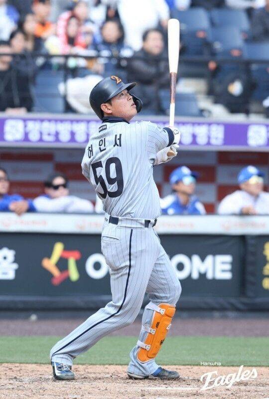 '한화 안방 미래 맞구나' KBO 2군 4연타석 홈런 포수, 135m 대형 동점 솔로포 폭발…1군서 존재감 입증하다 [MD대전]