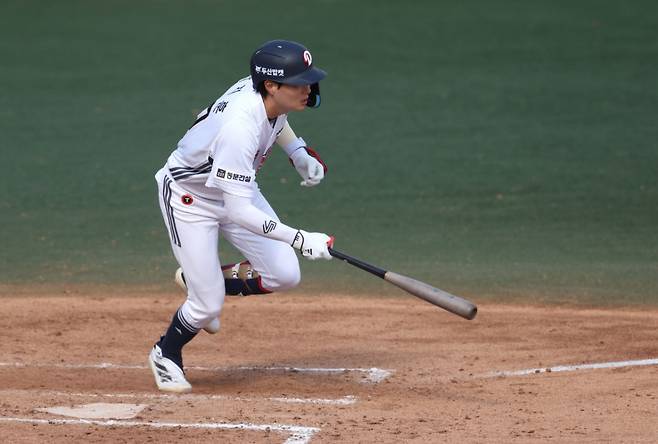 '80억 FA 드디어 터졌다! 장발 휘날리며' 9위 두산이 심상치 않다, 키움에 연이틀 승리 [이천 현장리뷰]
