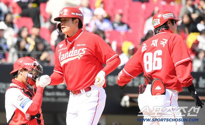 '홈런 한 방? 괜찮아!'...KIA 김태형, 최고 149km 배짱투로 5선발 눈도장 [광주 현장]