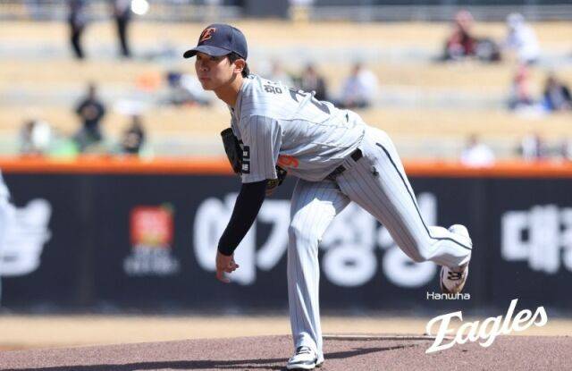 '20억 KIA行' 김범수 떠난 자리, 한화 1순위 좌완 이대로만 던진다면…서산행 꿈도 안 꾼다