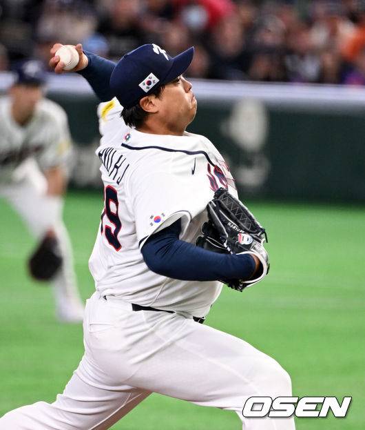 '역시 도미니카 강하네' 류현진, 1회 삼자범퇴→2회 3실점 강판…노경은, 2사 1·2루 구원등판 [WBC]