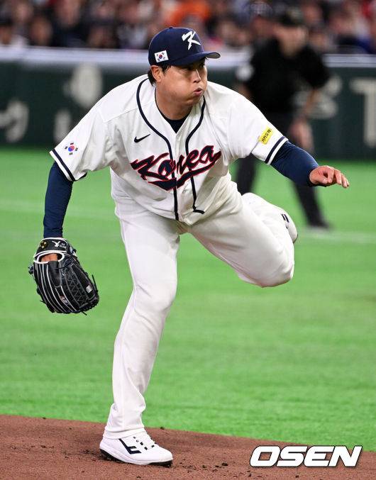 '역시 도미니카 강하네' 류현진, 1회 삼자범퇴→2회 3실점 강판…노경은, 2사 1·2루 구원등판 [WBC]