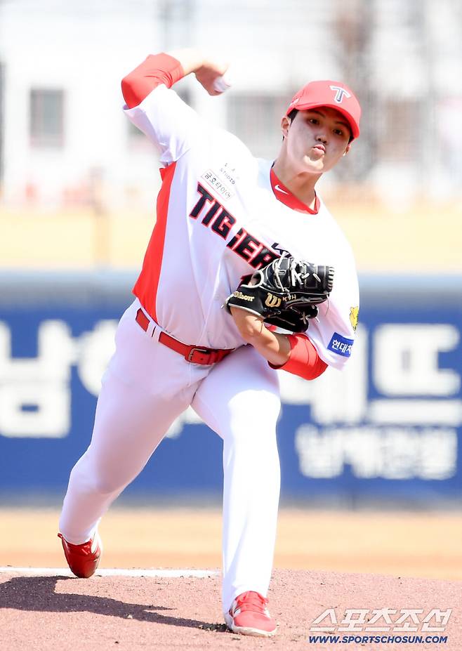 첫 홈런 쳤는데 갑자기