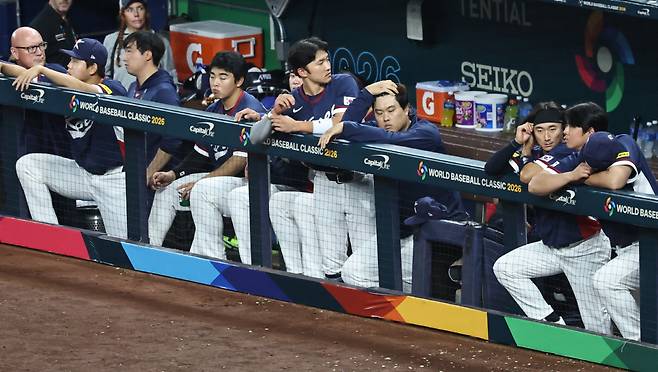 처참하다! 한국, 3회에 0-7 게임 터졌다 → 류현진 3실점, 노경은 2실점, 곽빈 밀어내기 볼넷 또 볼넷 [마이애미 현장]