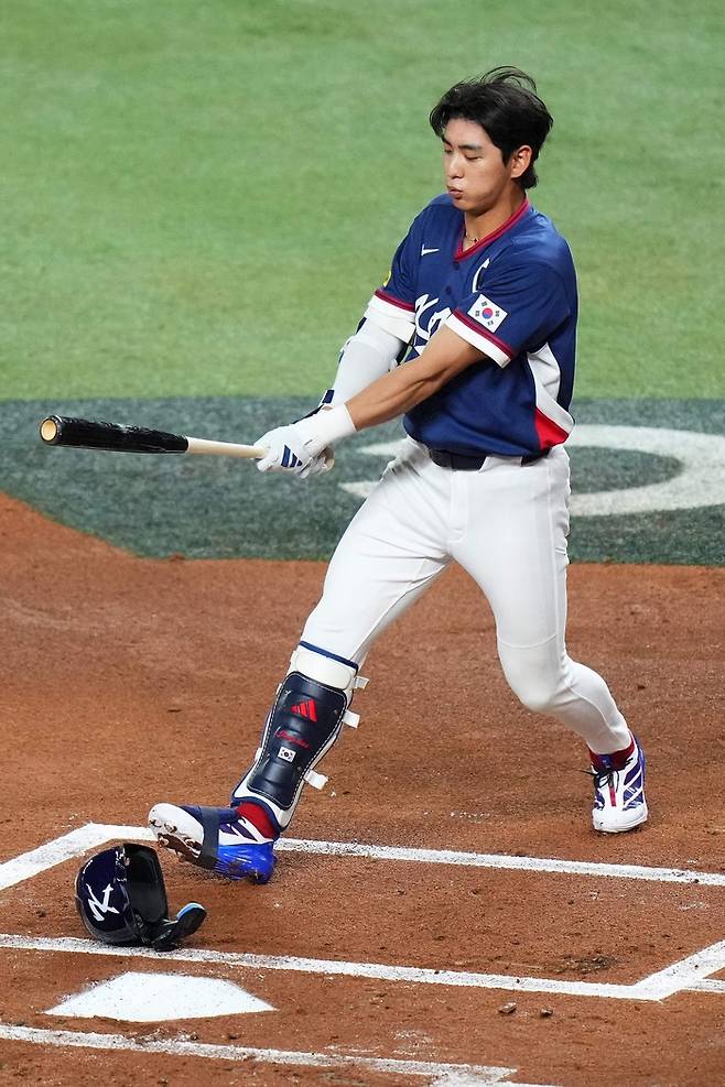 17년 만의 8강…놀랍지 않은 수준차, 도미니카공화국은 야구로 숨을 쉰다[장강훈의 액션피치]