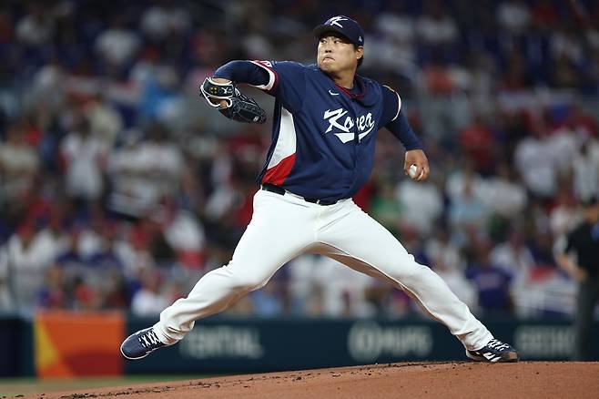 한국, 도미니카전 '0-10' 7회 콜드게임 치욕패…류현진 3실점+불펜 7실점