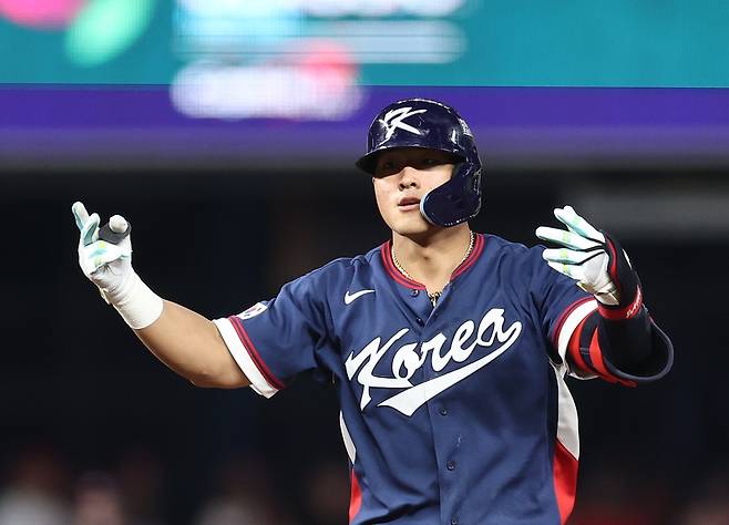 한국, 도미니카전 '0-10' 7회 콜드게임 치욕패…류현진 3실점+불펜 7실점