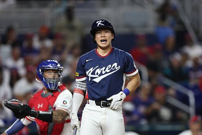 한국, 도미니카전 '0-10' 7회 콜드게임 치욕패…류현진 3실점+불펜 7실점