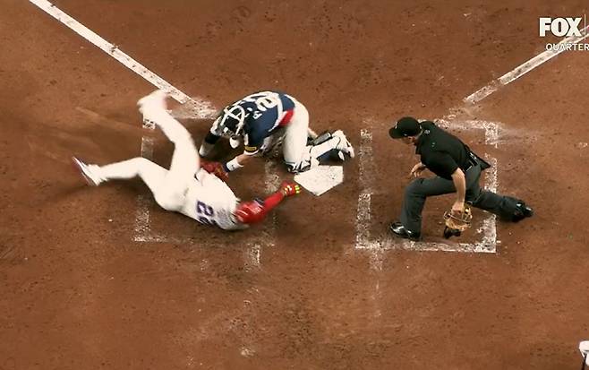 '한국 콜드패 대굴욕' 박동원 태그 실패에