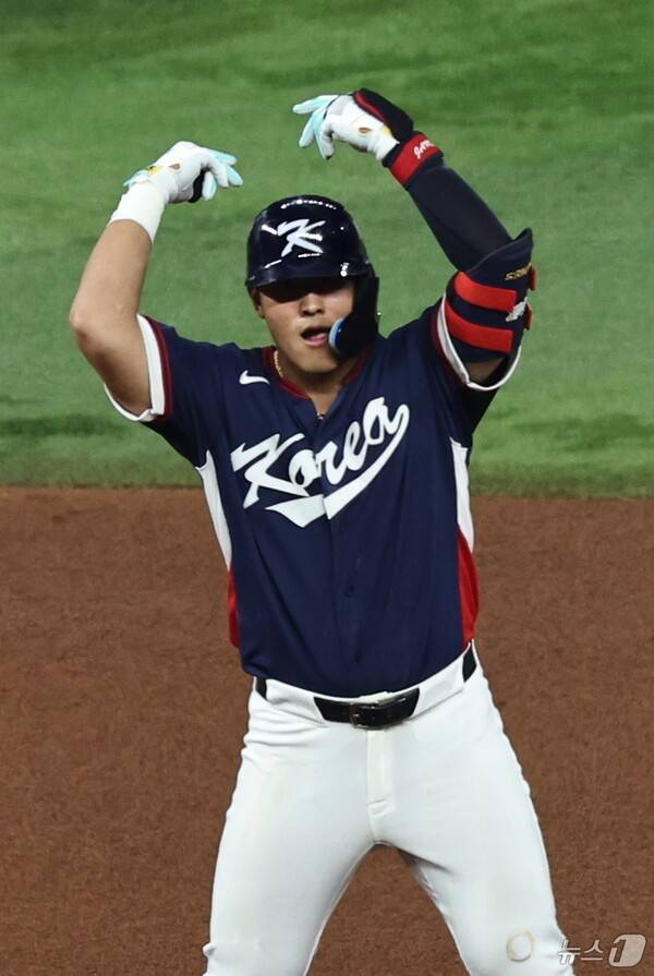 '대박' 3조 5000억 도미니카도 못 넘은 한국산 고릴라, '사이 영 2위' 공략해 당당히 타구 속도 1위…이래서 '국대 4번'이다