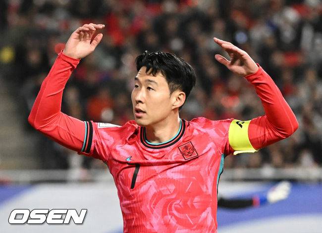 “손흥민 자신감 완전히 박살” LAFC 전술에 현지 강력 비판... 손흥민 고립 논란 “이 공격은 그냥 존재하지 않는다”