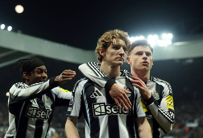 이강인, '자산 1500조' 엄청난 빅클럽이 부른다→'모기업 세계 1위' EPL 구단 또 러브콜…