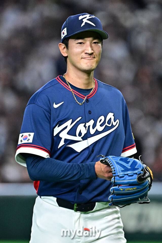 콜드게임 敗 대한민국 자존심 누가 지켰나, 7514억-5260억-50억 타자 삭제→한일전 부진 씻었다