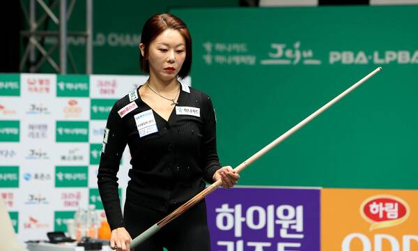 '네버다이 당구여제'... '디펜딩 챔피언' 김가영, 7세트서 김세연 꺾고 왕중왕전 결승행
