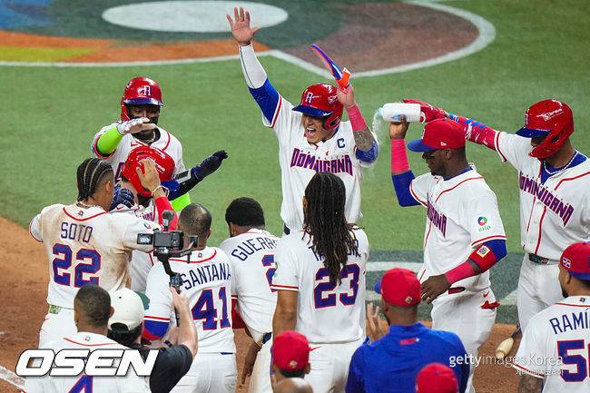 '두 팀 합치면 무려 7조 넘는다' 한국 무너뜨린 3조9300억 슈퍼팀, '3조1300억' 미국 스타 군단도 잡을까