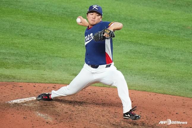 마침내 MLB 마운드 밟은 고우석, 감격 또 감격