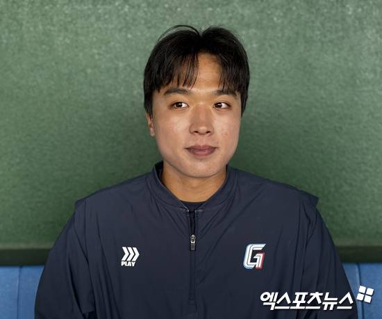 '어디서 이런 필승조가 나왔지?' 150km 강속구로 KK 세이브! 롯데 '대졸 최대어' 루키, 캠프→시범경기까지 눈도장 제대로 '쾅' [부산 현장]