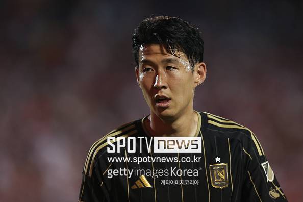 “손흥민 천금골→LAFC 3-0 완승, 개막 후 4연승 질주”…美 전문매체 예상 “SON 세인트루이스전에서 올시즌 리그 첫 골 터질 것” 잠잠했던 발끝 드디어 터진다