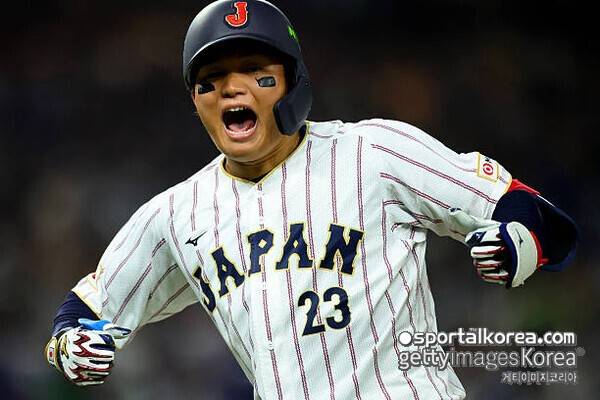 '어지럽다' 1:1→2:1→2:5→4:5→7:5...'쾅쾅쾅쾅쾅' 베네수엘라·일본, 역대급 홈런 난타전→최종 승자는?