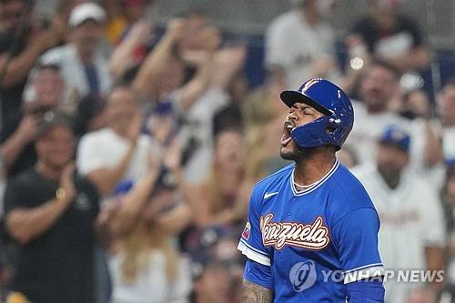 '일본 탈락하나' 3점포로 역전한 일본, 6회 3점포 주며 5-7 역전당해 [일본-베네수엘라]