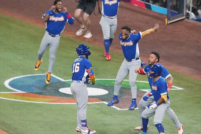 오타니 '바보' 만든 KBO산 흑마술 → 이것부터가 시작이었다. 일본 침몰의 서막이 오른 것은 [마이애미 현장]