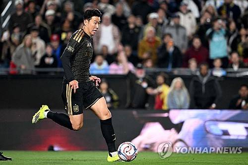 손흥민 미드필더로 쓰다니, 초보감독 왜 이러나?…LAFC, 슈아니에르 멀티골 앞세워 세인트루이스 2-0 제압→리그 4연승+선두 등극