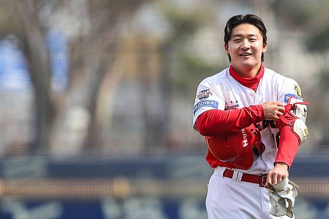 ‘홈런 기계’로 진화한 윤도현, 부상 악몽 털고 KIA 내야 주전 경쟁 ‘정조준’