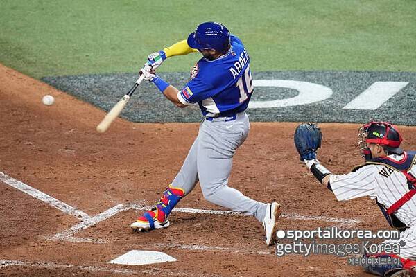그 실력으로 메이저리그를? '日 8강 탈락 원흉' 김혜성에게 홈런 맞았던 사나이, 2026시즌 후 ML 포스팅 가능성 높다